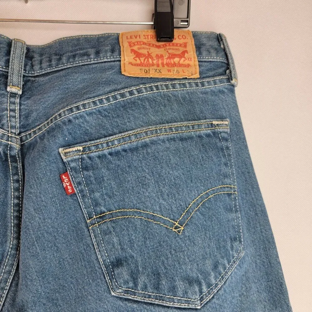 Levis 501 XX Mens Size 36 X 34 Blue Demin Medium Wash Button Fly Jean
